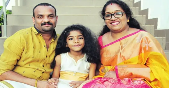 ആർ എസ് വിമലിന്റെ മകൾ ആദ്യമായി സംവിധാനം നിർവഹിച്ച ​​​​​​​ക്രിസ്മസ് സ്പെഷ്യൽ ഷോർട് ഫിലിം; വീഡിയോ പുറത്ത്