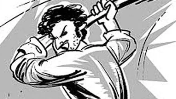 കാസര്‍കോട് നഗരത്തില്‍ പെണ്‍കുട്ടിയെ ശല്യപ്പെടുത്തിയ മധ്യവയസ്കനെ മര്‍ദിച്ചുകൊന്നു