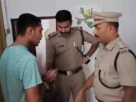 കഴക്കൂട്ടത്ത് യുവതിയെ  തട്ടിക്കൊണ്ടുപോയി  കെട്ടിയിട്ട്  പീഡിപ്പിച്ച കേസില്‍ പ്രതി കിരണിനെ  കസ്റ്റഡിയില്‍ വാങ്ങി