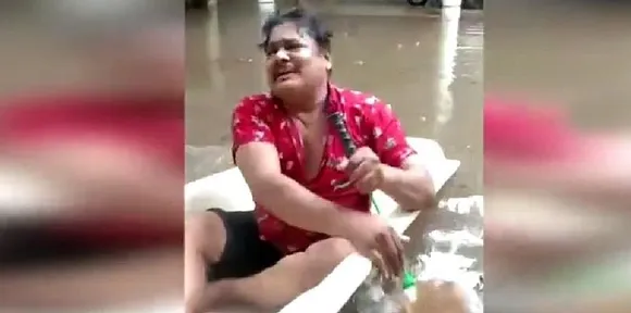 ‘ജനിക്കുകയാണെങ്കില്‍ തമിഴ്നാട്ടില്‍ ജനിക്കണം'; ബാത്ത് ടബ് വഞ്ചിയാക്കി തുഴഞ്ഞ്‌ മൻസൂർ അലിഖാന്റെ പ്രതിഷേധം-വീഡിയോ