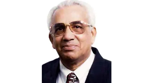 ഇമ്പങ്ങളുടെ പറുദീസയിലേക്ക്  യാത്രയായി റവ ഡോ ജോർജ് തരകൻ