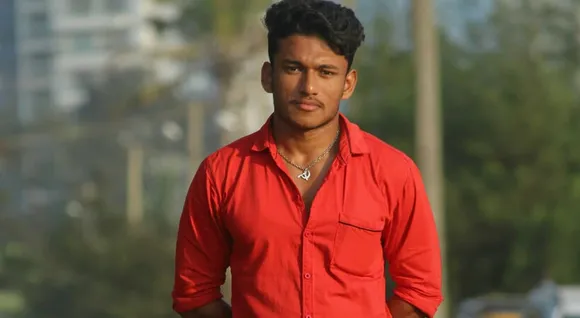 മൂന്ന് കൊല്ലത്തിലധികമായി സിപിഎമ്മിന്റെയോ ഡിവൈഎഫ്‌ഐയുടെയോ മെമ്പര്‍ഷിപ്പിലോ പ്രവര്‍ത്തന മേഖലയിലോ ഇല്ലാത്തയാളാണ് ഞാന്‍; യാതൊരുവിധ ആനുകൂല്യങ്ങളും പ്രതീക്ഷിക്കാതെ ഇഷ്ട്ടപ്പെടുന്ന പ്രസ്ഥാനത്തിന്റെ ആശയ പ്രചാരണം വ്യക്തിപരമായി നടത്തുന്നു എന്നതുകൊണ്ട് എനിക്കെതിരെയുള്ള ഏതെങ്കിലും ആരോപണങ്ങള്‍ക്ക് മറുപടി പറയാന്‍ ആ പാര്‍ട്ടി ബാധ്യസ്ഥരല്ല;  ഫേസ്ബുക്ക് പോസ്റ്റുമായി അര്‍ജുന്‍ ആയങ്കി