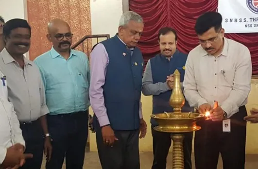 ലോക മാനസികാരോഗ്യ ദിനത്തില്‍ സ്‌കൂളുകളില്‍ ബോധവല്‍കരണ പരിപാടിയുമായി ആസ്റ്റര്‍ വൊളണ്ടിയേഴ്‌സ്
