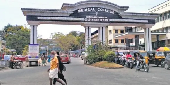 കോവിഡ് രോഗികള്‍ക്ക് 'വീട്ടുകാരെ വിളിക്കാം'; തിരുവനന്തപുരം മെഡിക്കല്‍ കോളേജില്‍ പുതിയ സംവിധാനം