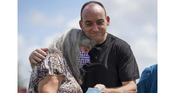 37 വർഷം ജയിലിൽ; ഒടുവിൽ നിരപരാധിയെന്ന് കണ്ടെത്തി വിട്ടയച്ചു !