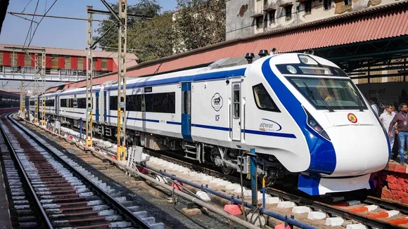വന്ദേഭാരത്‌ ടിക്കറ്റ് ബുക്കിങ് ആരംഭിച്ചു; കാസർകോട്ടേക്ക് 1,590 രൂപ, നിരക്കുകൾ ഇങ്ങനെ...