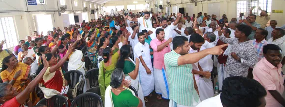 അഞ്ചുനാട്ടില്‍ ആവേശം വിതറി ഡീന്‍ കുര്യാക്കോസ്