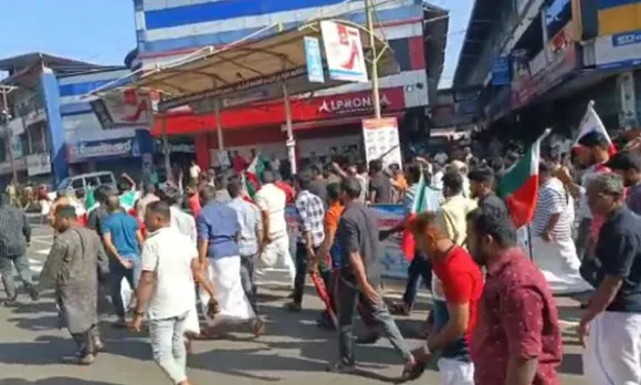 ഹൈക്കോടതി ഇടപെട്ടില്ലായിരുന്നുവെങ്കിൽ വെള്ളിയാഴ്ച കേരളത്തിലെ സ്ഥിതി എന്താകുമായിരുന്നു ? ദേശവിരുദ്ധ ഹർത്താലിൽ നിന്നും ജനങ്ങളെ സംരക്ഷിച്ചത് ദേവനെപ്പോലെ പ്രത്യക്ഷപ്പെട്ട ഹൈക്കോടതി ജഡ്ജി - തിരുമേനി
