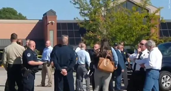 ടെന്നസി ക്രോഗര്‍ സ്‌റ്റോറില്‍ വെടിവയ്പ്പ്; രണ്ട് മരണം ! പതിമൂന്ന് പേര്‍ക്ക് വെടിയേറ്റു