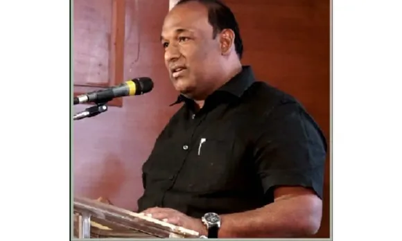 മുൻ. എം എൽ  എ അച്യുതനും  കുടുംബങ്ങൾക്കും എതിരായ സഹകരണ ബാങ്ക് അഴിമതി കേസ്; വിജിലൻസ് ഡയറക്ടർ തീരുമാനമെടുക്കണമെന്ന് ഹൈക്കോടതി