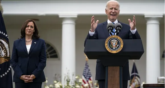 ജോ ബൈഡനും കമലാ ഹാരിസും ടാക്‌സ് റിട്ടേണ്‍ സമര്‍പ്പിച്ചു