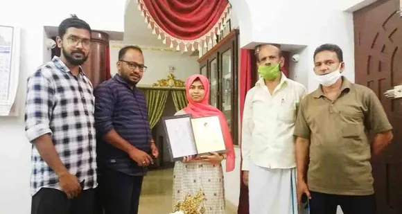 റെക്കോഡുകളുടെ കൂട്ടുക്കാരി വർഷക്ക് ഷാർജ കെഎംസിസി കൊടുങ്ങല്ലൂർ മണ്ഡലം കമ്മിറ്റിയുടെ ആദരവ്