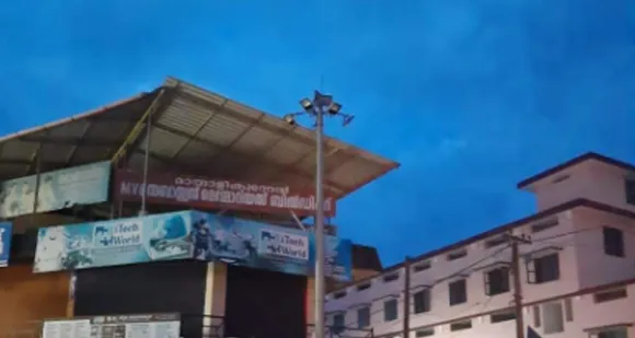 തിരുവമ്പാടി ടൗണിലെ ഹൈമാസ്റ്റ് ലൈറ്റ് ഉടൻ പ്രകാശിപ്പിക്കണം: ഡിവൈഎഫ്ഐ
