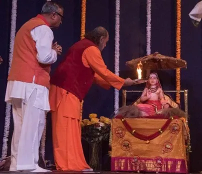 ടസ്റ്റിനില്‍ ഗുരു ആദി ശങ്കരാചാര്യയുടെ പ്രതിമ അനാച്ഛാദനം ചെയ്തു 