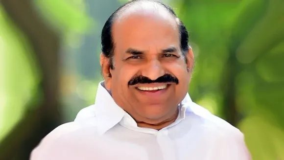 സിപിഎമ്മിന് പുറംസമൂഹവുമായുള്ള പാലമായിരുന്നു കോടിയേരി. വിവാദങ്ങൾക്കെല്ലാം ആദ്യ മറുപടി ഒരു പുഞ്ചിരി ! പിണറായി സർക്കാരിന്റെ രണ്ടാം വരവിനും പിന്നെ കേരളം സിപിഎമ്മിന് ബംഗാളും തൃപുരയും പോലെ ആകാതിരുന്നതിനും യഥാർത്ഥ 'കാരണഭൂതൻ'. ഈ സഖാവിനെയാണ് പുതിയ സഖാക്കൾ മാതൃകയാക്കുന്നത്‌, ആക്കേണ്ടതും - ദാസനും വിജയനും