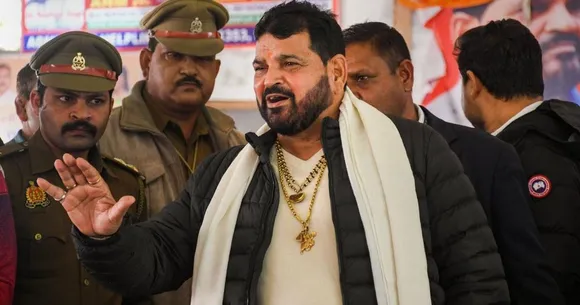 ശ്വാസം പരിശോധിക്കാനെന്ന് പറഞ്ഞ് ശരീരത്തില്‍ സ്പര്‍ശിച്ചു, എട്ട് തവണ ലൈംഗിക അതിക്രമം നടന്നു; ബ്രിജ് ഭൂഷണ് എതിരെ ഗുസ്തിതാരങ്ങളുടെ മൊഴി