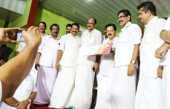 മഹാത്മഗാന്ധിയുടെ ജന്മദിനവാര്‍ഷികത്തോടനുബന്ധിച്ച്‌ ഇടുക്കി ഡി സി സി പുറത്തിറക്കുന്ന പോസ്റ്റല്‍ സ്റ്റാമ്പ്‌ രമേശ്‌ ചെന്നിത്തല പ്രകാശനം ചെയ്‌തു