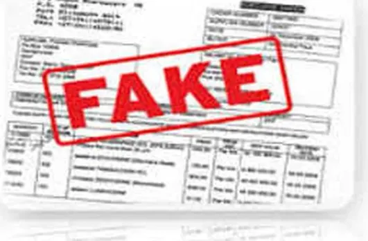 വ്യാജ വരുമാന സര്‍ട്ടിഫിക്കറ്റ് പിടികൂടി