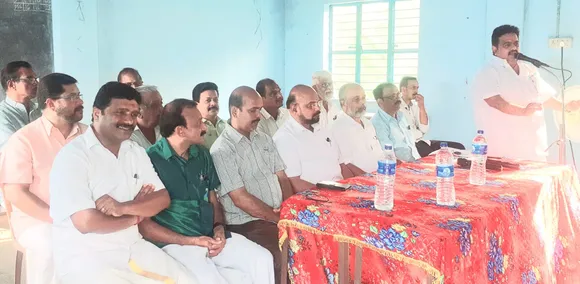 പാലക്കാട്  താലൂക്ക് എൻഎസ്എസ് കരയോഗ യൂണിയൻ ഭരണ സമിതിയിലേക്ക്   തിരഞ്ഞെടുക്കപ്പെട്ട ഭാരവാഹികൾക്കും പ്രതിനിധിസഭാ അംഗങ്ങൾക്കും വാളയാർ  എൻഎസ്എസ് കരയോഗം സ്വീകരണം നല്കി