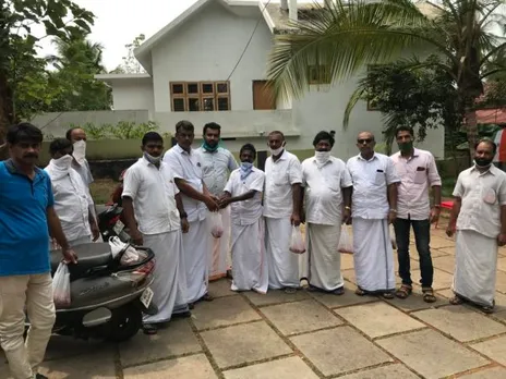 ലോക്ക് ഡൗൺ ആശ്വാസമായി കോഴിയിറച്ചി വിതരണം ചെയ്തു