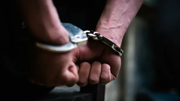 സ്‌കൂളില്‍ സൂക്ഷിച്ച മൊബൈല്‍ ഫോണുകൾ കവര്‍ന്ന കേസില്‍ യുവാവ് അറസ്റ്റില്‍