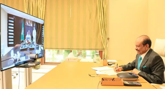 സൗദി റോയൽ കമ്മീഷൻ യാമ്പു മാൾ ലുലു ഗ്രൂപ്പിന്, 300 മില്യൺ സൗദി റിയാല്‍ (600 കോടി രൂപ) മുതൽ മുടക്കിലാണ് യാമ്പുവിൽ ഷോപ്പിംഗ് സമുച്ചയം.