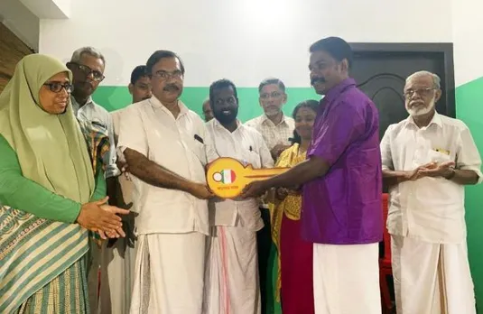 കുടുംബത്തിന്റെ സ്വപ്‌നം യാഥാര്‍ഥ്യമാക്കി വെല്‍ഫെയര്‍ഹോം താക്കോല്‍ കൈമാറി