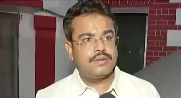 ലഖിംപുര്‍ സംഭവം: കേന്ദ്രമന്ത്രിയുടെ മകന്‍ ആശിഷ്‌ മിശ്രയുടെ പൊലീസ് കസ്റ്റഡി രണ്ടു ദിവസത്തേക്ക് കൂടി നീട്ടി; പ്രത്യേക അന്വേഷണസംഘം തലവനെ സ്ഥലംമാറ്റി