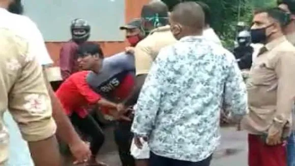 ഓണ്‍ലൈന്‍ ഗെയിം കളിച്ച്‌ തോറ്റു; ഇതര സംസ്ഥാന തൊഴിലാളി റോഡില്‍ ഇറങ്ങി പരാക്രമം കാട്ടി