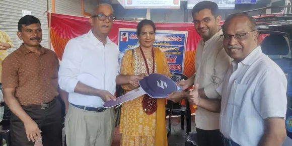 ചിൽഡ്രൻ റീയുണൈറ്റഡ് ഫൗണ്ടേഷൻ സേവാഭാരതിക്ക് വാഹനം നൽകി