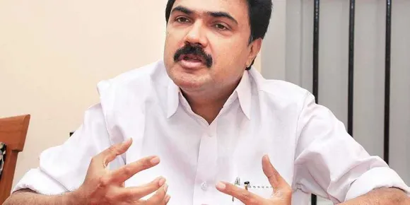 കേന്ദ്ര ആരോഗ്യ ഇന്‍ഷുറന്‍സ് കാരുണ്യക്ക് തടസ്സമല്ലെന്ന് ജോസ് കെ മാണി - കാരുണ്യ പദ്ധതി നിര്‍ത്തലാക്കരുതെന്നാവശ്യപ്പെട്ട് കേരള കോൺഗ്രസ് എംഎല്‍എമാര്‍ സെക്രട്ടറിയേറ്റ് പടിക്കൽ ഉപവസത്തിന്. ജോസ് കെ.മാണി വിഭാഗത്തിന്‍റെ ആദ്യ പൊതു പരിപാടി