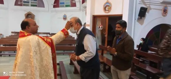 അമ്പതു നോമ്പിന്റെ തുടക്കം കുറിച്ചുകൊണ്ട് ഡല്‍ഹി ആർകെ പുരം സെന്റ് പീറ്റേഴ്‌സ് ഇടവകയിൽ വിഭൂതി തിരുന്നാൾ ആചരിച്ചു