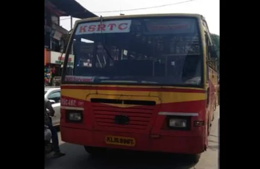 താമരശ്ശേരി ഈങ്ങാപ്പുഴയിൽ കെ എസ്‌ ആർ ടി സി ബസ്സ് ഇടിച്ച് ബൈക്ക് യാത്രക്കാരി മരിച്ചു