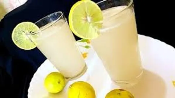 ദിവസം മുഴുവൻ നിങ്ങളെ ഊർജസ്വലരാക്കി നിലനിർത്താൻ സഹായിക്കുന്ന ആരോഗ്യകരമായ പാനീയങ്ങൾ ഇതാ..
