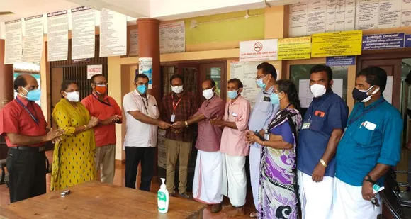 നാടിനു കരുതലായി ഈ വിദ്യാലയം. അഞ്ച് ഗ്രാമപഞ്ചായത്തുകൾക്ക് സാമ്പത്തിക പിന്തുണയേകി തച്ചമ്പാറ ദേശബന്ധു ഹയർ സെക്കന്ററി സ്‌കൂൾ