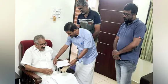 വനം വന്യജീവി മന്ത്രി എ.കെ ശശീന്ദ്രന് പാലക്കാട് ജില്ലാ ആനപ്രേമി സംഘം നിവേദനം നൽകി