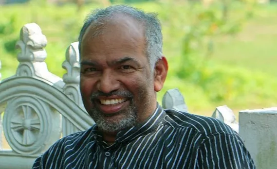 ഏതാണ് ഏറ്റവും ശക്തമായ കറൻസി? ഡോളർ തലകുനിക്കുന്നു എന്ന് പറയുന്നതിലെ യാഥാര്‍ത്ഥ്യം എന്ത് ? ഡോളറിനെക്കാള്‍ ശക്തം കുവൈറ്റിലെ ദിനാറോ ?-മുരളി തുമ്മാരുകുടി എഴുതുന്നു