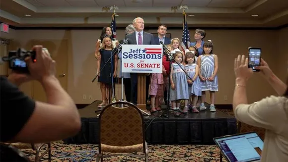 ട്രംപുമായി കൊമ്പുകോര്‍ത്ത യു.എസ് അറ്റോര്‍ണി ജനറല്‍ ജെഫ് സെഷന് ദയനീയ പരാജയം