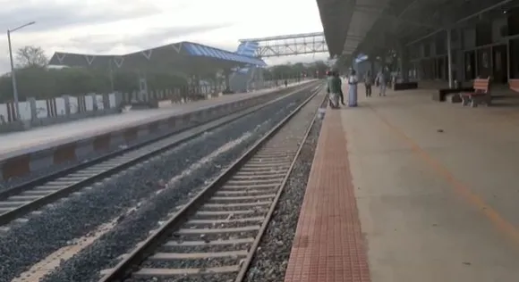 ദിണ്ടിഗൽ - ബോഡി റെയിൽ പാത ലോവർ ക്യാംപ് വരെ നീട്ടണം; കേന്ദ്ര റെയിൽവേ വകുപ്പ് മന്ത്രിക്ക് എം പി ഡീൻ കുര്യാക്കോസ് നിവേദനം സമർപ്പിച്ചു