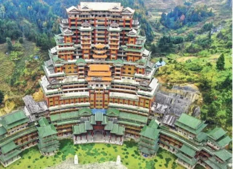 തടിയിൽ തീർത്ത മഹാവിസ്മയം ! ദേവതാരുവിന്റെ തടിയിൽ തീർത്ത കെട്ടിടത്തിൽ 24 നിലകളിലായുള്ളത് 150 മുറികൾ !