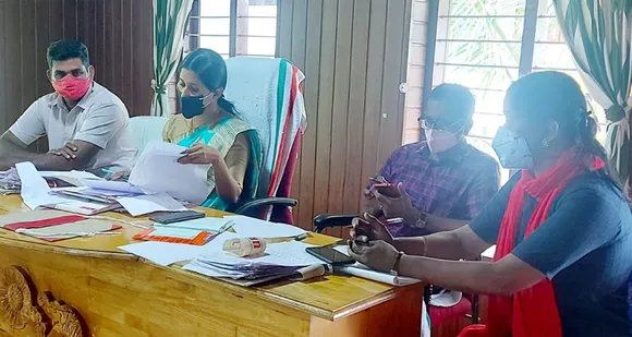 കൊവിഡില്ലാത്ത യുവതിയെ കൊവിഡ് ചികിത്സാ കേന്ദ്രത്തിൽ പ്രവേശിപ്പിച്ച സംഭവം; ആരോപണ വിധേയര്‍ക്കെതിരെ കർശനമായ തുടർ നടപടി സ്വീകരിക്കാന്‍ പഞ്ചായത്ത് കമ്മിറ്റി യോഗം തീരുമാനം