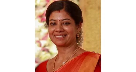 തൊടുപുഴ ഐഡിയൽ ഹോം ഗലേറിയ ഉടമ സുനിൽകുമാറിൻ്റെ ഭാര്യ മഞ്ചുള സി ആർ (രേഖ - 47) നിര്യതയായി