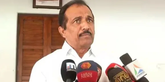 എ.​കെ ബാ​ല​ന്‍ പ​റ​യു​ന്നത് അ​ല്‍​പ്പ​ത്ത​രം, സു​ധാ​ക​ര​നെ​തി​രേയു​ള്ള കേ​സ് രാ​ഷ്ട്രീ​യപ്രേ​രി​തം: സു​ധാ​ക​ര​നെ മാ​ര്‍​ക്‌​സി​സ്റ്റ് പാ​ര്‍​ട്ടി​ക്ക് ഇ​ട്ടു​കൊ​ടു​ക്കാ​ന്‍ ത​യാ​റ​ല്ലെന്ന് ബെ​ന്നി ബ​ഹ​നാ​ന്‍