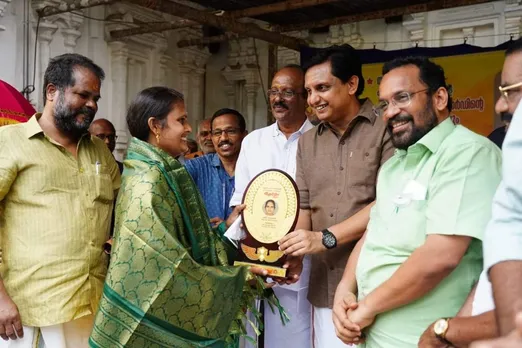 തൃശൂർ പൂരം : ചരിത്രത്തിലാദ്യമായി ഒരു വനിത പൂരത്തിന്‍റെ വെടിക്കെട്ട്