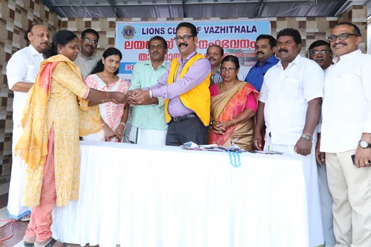 ലയണ്‍സ്‌ ക്ലബ്ബ്‌ ഓഫ്‌ വഴിത്തല 'സ്‌നേഹഭവനം' താക്കോല്‍ദാനം നടന്നു