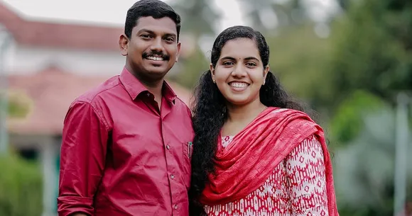 വിവാഹത്തിന് യാതൊരു വിധത്തിലുള്ള ഉപഹാരങ്ങളും സ്വീകരിക്കുന്നില്ല; സ്നേഹോപഹാരങ്ങൾ നൽകണമെന്ന് ആഗ്രഹിക്കുന്നവർ നഗരസഭയുടെ വൃദ്ധ സദനങ്ങളിലോ അഗതിമന്ദിരത്തിലോ അല്ലെങ്കിൽ മുഖ്യമന്ത്രിയുടെ ദുരിതാശ്വാസ നിധിയിലേക്കോ നൽകണമെന്നാണ് ഞങ്ങളുടെ ആഗ്രഹം! വിവാഹ ക്ഷണക്കുറിപ്പുമായി ആര്യാ രാജേന്ദ്രൻ