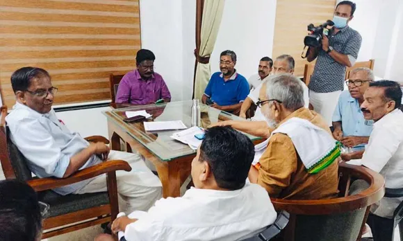 പൊന്നാനിയിൽ നിന്ന് മുൻസിഫ് മജിസ്ട്രേറ്റ് കോടതി മാറ്റാനുള്ള തീരുമാനം പിൻവലിക്കണം: കോൺഗ്രസ്