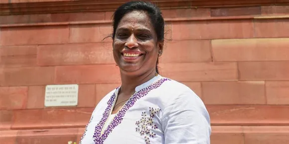 വിവാദങ്ങൾക്ക് പിന്നാലെ വനിതാ ഗുസ്തി താരങ്ങളെ സന്ദർശിച്ച് പി.ടി ഉഷ