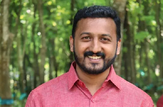 നേതാവ് എന്ത് മണ്ടത്തരം വിളിച്ച് പറഞ്ഞാലും തിരുത്താനോ, വിയോജിക്കാനോ നിൽകാതെ ‘ഓ തമ്പുരാനെ’ എന്ന രീതിയിൽ ഏറ്റുവിളിക്കുന്ന ബുദ്ധിശൂന്യരായ ഒരു ഭക്ത ജനക്കൂട്ടമാണ് സിപിഎം; ഒരു അന്തവും കുന്തവുമില്ലാത്തതു കൊണ്ട് തന്നെയാണ് അവരെ 'അന്തം കമ്മികൾ' എന്ന് വിളിക്കുന്നതും-വീഡിയോ പങ്കുവെച്ച് പരിഹാസവുമായി രാഹുല്‍ മാങ്കൂട്ടത്തില്‍