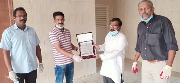ബ്രൈറ്റ് വർഗ്ഗീസ്സിന് ഇൻഡോ അറബ് കോൺഫഡറേഷൻ കൗൺസിൽ കുവൈറ്റ് യാത്രയയപ്പ് നൽകി